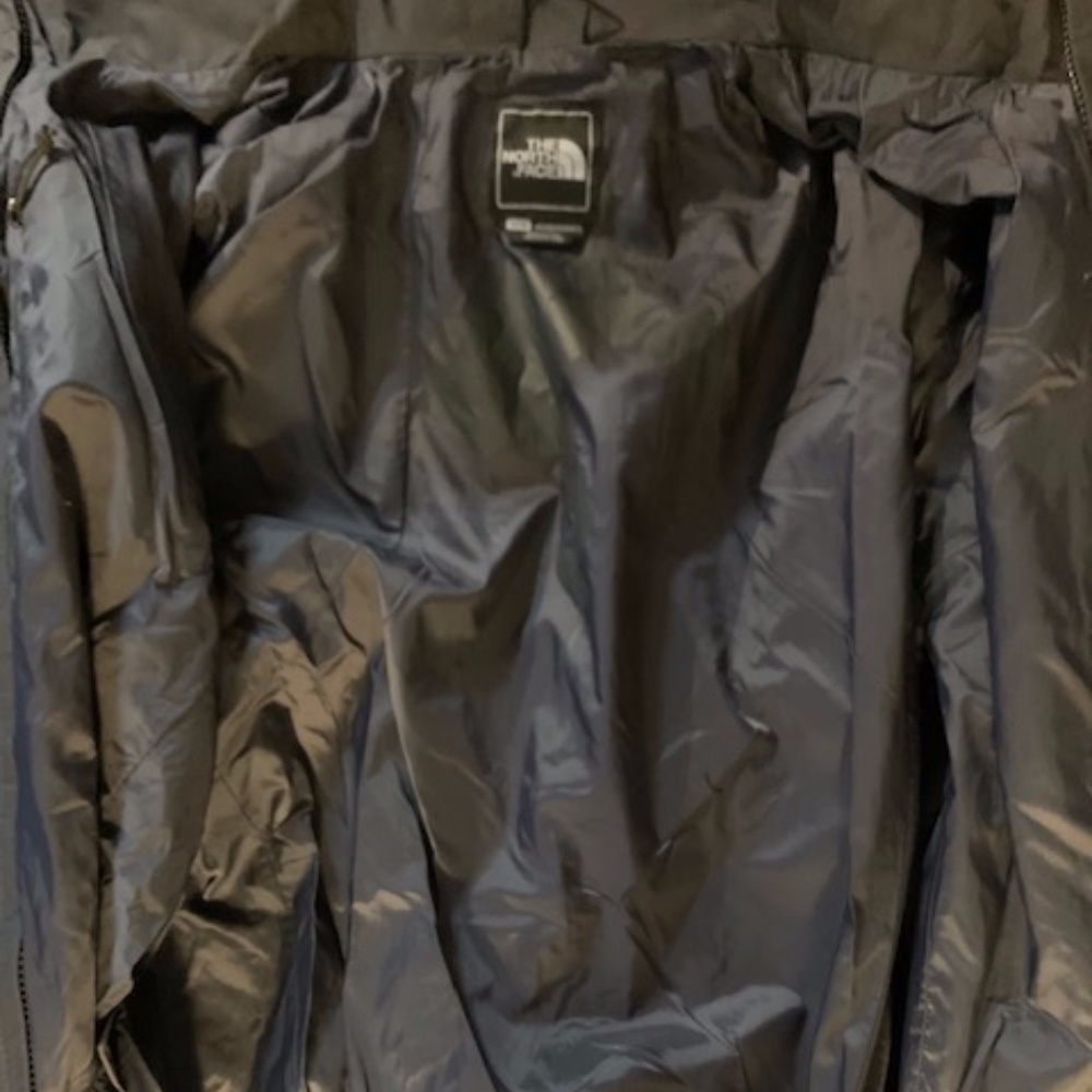 (Limited Edition) North Face Shell Jacket - Picture 7 of 8